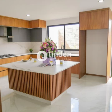 Casa en Venta en Parque San Marino, Lomas de Angelópolis.