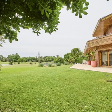 Venta Casa 6 ambientes en Club de Campo Hacoaj Ubicación privilegiada con mucha intimidad