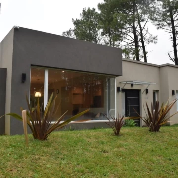 Casa Alq. Temporario en Deportiva - Costa Esmeralda 100