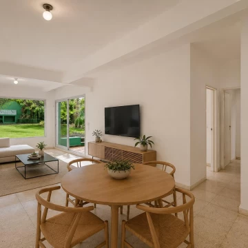 Departamento Con Jardin en venta en Recoleta.