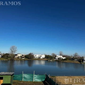 Casa en Venta a Estrenar AL LAGO Canton Norte PG
