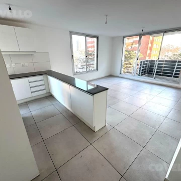 Apartamento en venta de 3 dormitorios, 2 baños y cochera - Aguada