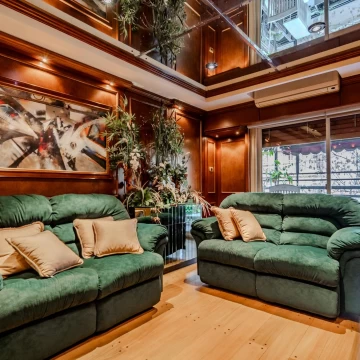 Departamento en Venta, 4 Ambientes con dependencia, cochera y 2 bauleras en Villa Urquiza