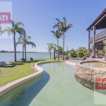 Casa en venta al Lago Central Los Castores Nordelta