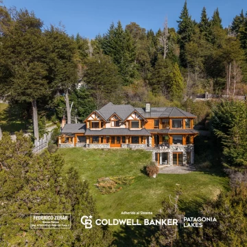 Casa de categoría con bajada al lago en Valle Escondido, San Carlos de Bariloche