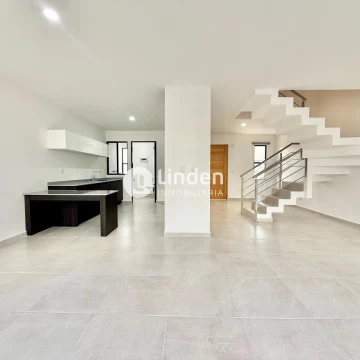 CASA EN RENTA EN PARQUE SANTORINI, LOMAS DE ANGELÓPOLIS IV