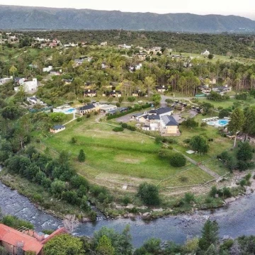 VENTA LOTE POSTA CARRETA CALAMUCHITA CON COSTA RIO