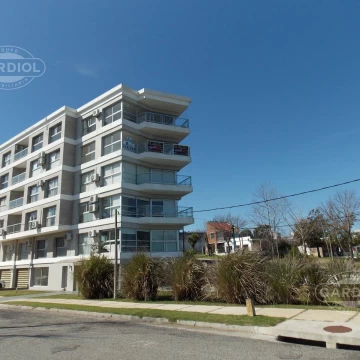 Alquiler Apartamento de 1 dormitorio en  Rambla costanera. Colonia del Sacramento.