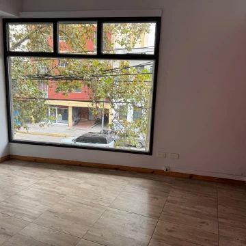 LOCAL EN ALQUILER PLANTA ALTA 123m2