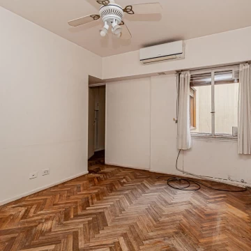 2 ambientes a refaccionar - Palermo - Venta