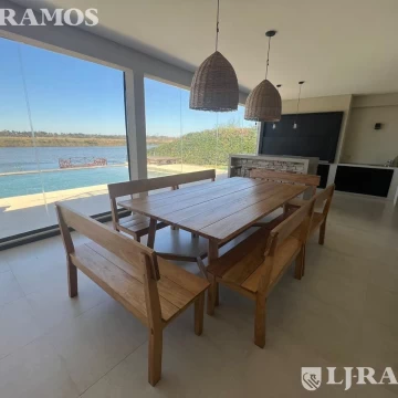 Al lago!! Casa en  venta Barrio Muelles,  Puertos / Escobar