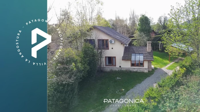 VENTA CASA 79m2 .  3 AMB. B° EL ONCE, VILLA LA ANGOSTURA