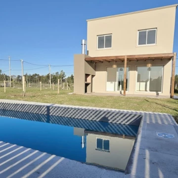 Venta casa 4 ambientes con pileta en Cardales chico, Los Cardales
