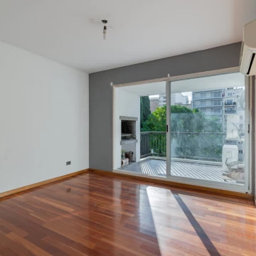 Venta departamento 4 ambientes en Flores con balcón terraza y parrilla