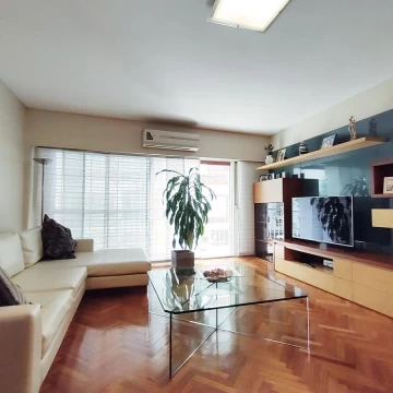 Departamento de 5 ambientes c/ dep y cochera EN VENTA en Recoleta/ Barrio Norte