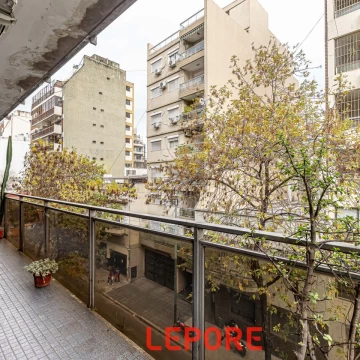 VENTA 4 AMBIENTES CON ESPACIO GUARDACOCHES EN ALMAGRO