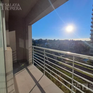 Venta Monoambiente Vicente López con balcón y vista abierta