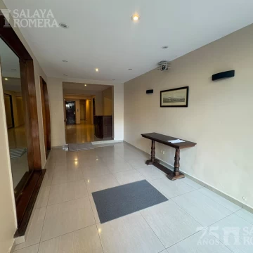 Departamento de dos ambientes en alquiler en Recoleta