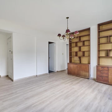 VENTA Departamento 4 AMBIENTES -  3er PISO POR ESCALERA - BALCÓN ATERRAZADO - Caballito