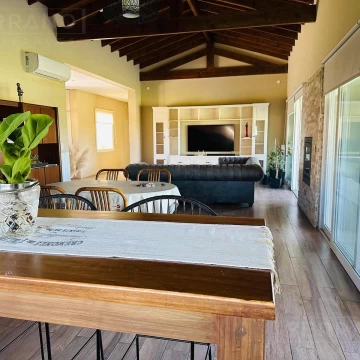Venta Casa APTO CREDITO 4 ambientes Chacras de la Cruz CC Exaltacion de la Cruz