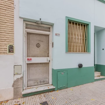Venta. PH 4 ambie. Terraza. Patio. Para refaccionar totalmente. Colegiales