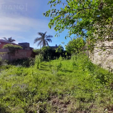 Venta amplio terreno con excelente ubicacion en el centro de Escobar