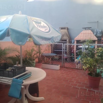 Venta departamento de 4 ambientes en pleno centro de Escobar