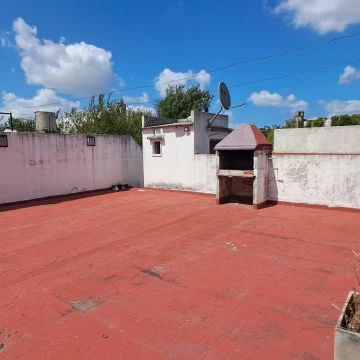 Oportunidad PH 3 amb. con lavadero, patio, terraza y garage en Villa Libertad