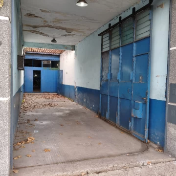 Venta Galpón con elevador