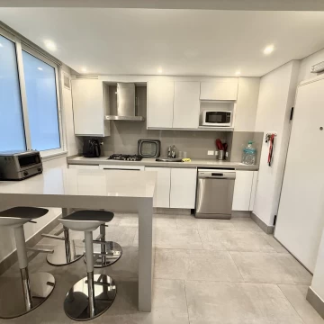 Departamento de 4 ambientes refaccionado a nuevo en Recoleta
