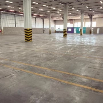 Alquiler Galpón de 2315 m2 en Villa Ballester