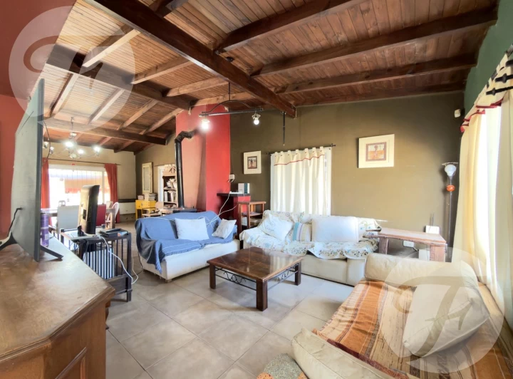 Casa familiar de 3 Dormitorios con Cocina, Piscina, Galería y Gran Parque | Noseda 2425 I San Pedro