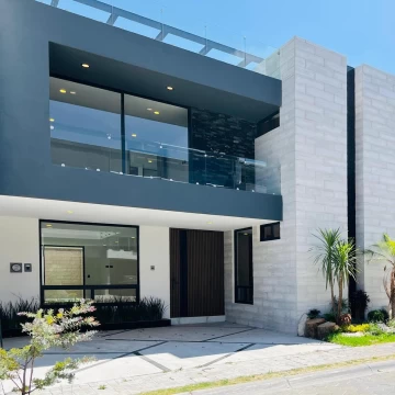 CASA EN VENTA EN PARQUE COAHUILA, LOMAS DE ANGELOPOLIS III