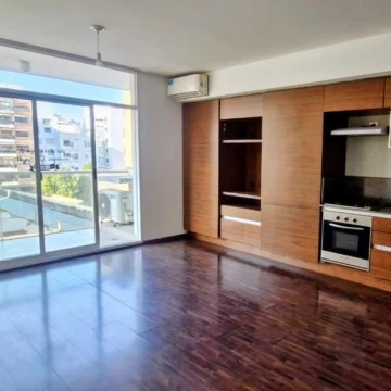 Alquiler monoambiente con balcón Alto Palermo
