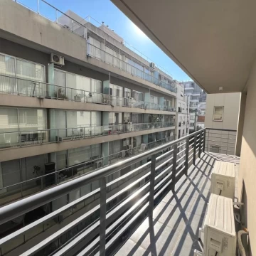 Venta departamento 2 ambientes con balcón