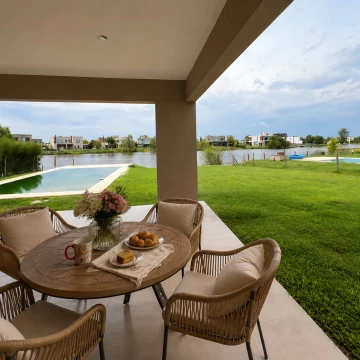 Casa Venta en El Canton - Norte 300