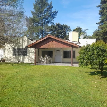Venta casa 3 ambientes en Parque Sakura, Exaltacion de la Cruz