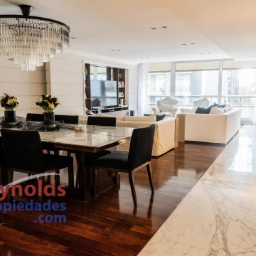 ¡VENTA 250 m2 en 5 ambientes, dependencia, cochera y amenities!