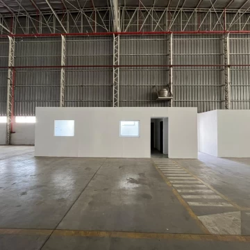 Depósito 1500m2 con Rociadores, Oficina, Baños y Seguridad