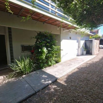 VENTA PH OLIVOS 2AMB. CON COCHERA