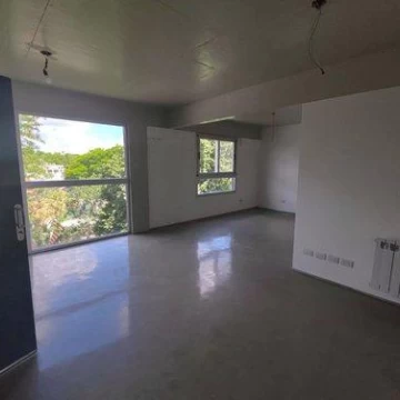 VENTA DEPTO 3 AMB. COCH. TERRAZA PROPIA. FLORIDA.