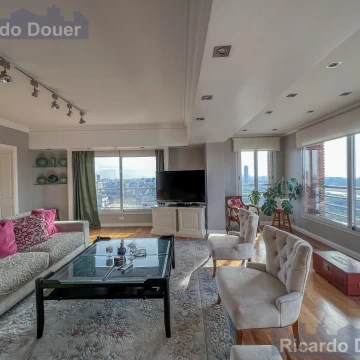 Penthouse triplex en venta en Torre Golf Quartier