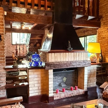 Casa PB y PA en Av. San Martín, Los Cardales | Pileta, Quincho