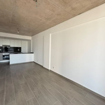 Departamento de 3 ambientes con cochera en alquiler