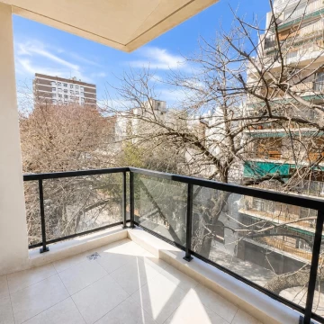 Departamento 2 ambientes con balcón terraza. Belgrano. Apto profesional. Financiación.