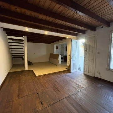 Alquiler Depto Pasillo 2 dormitorios 2 baños Parrillero Patio