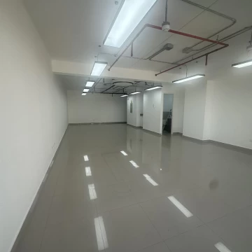 ALQUILER OFICINA IMPLEMENTADA EN SURCO - OF 704 (609-1148-1)