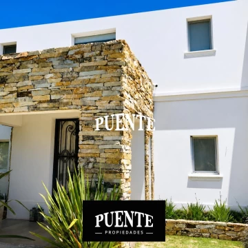 Casa en El Centauro!