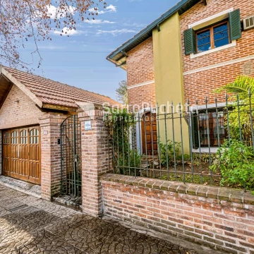 Venta casa 4 ambientes en Haedo Sur