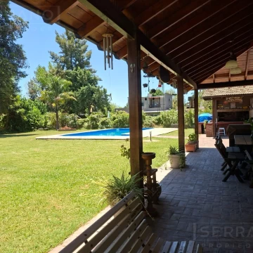 Venta Chalet 3 amb, pileta sobre lote 1460 m2, Parque Sakura, Exaltación de la Cruz
